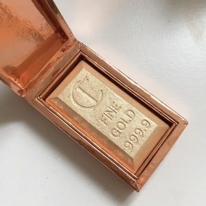 Charlotte Tilbury Box of Gold